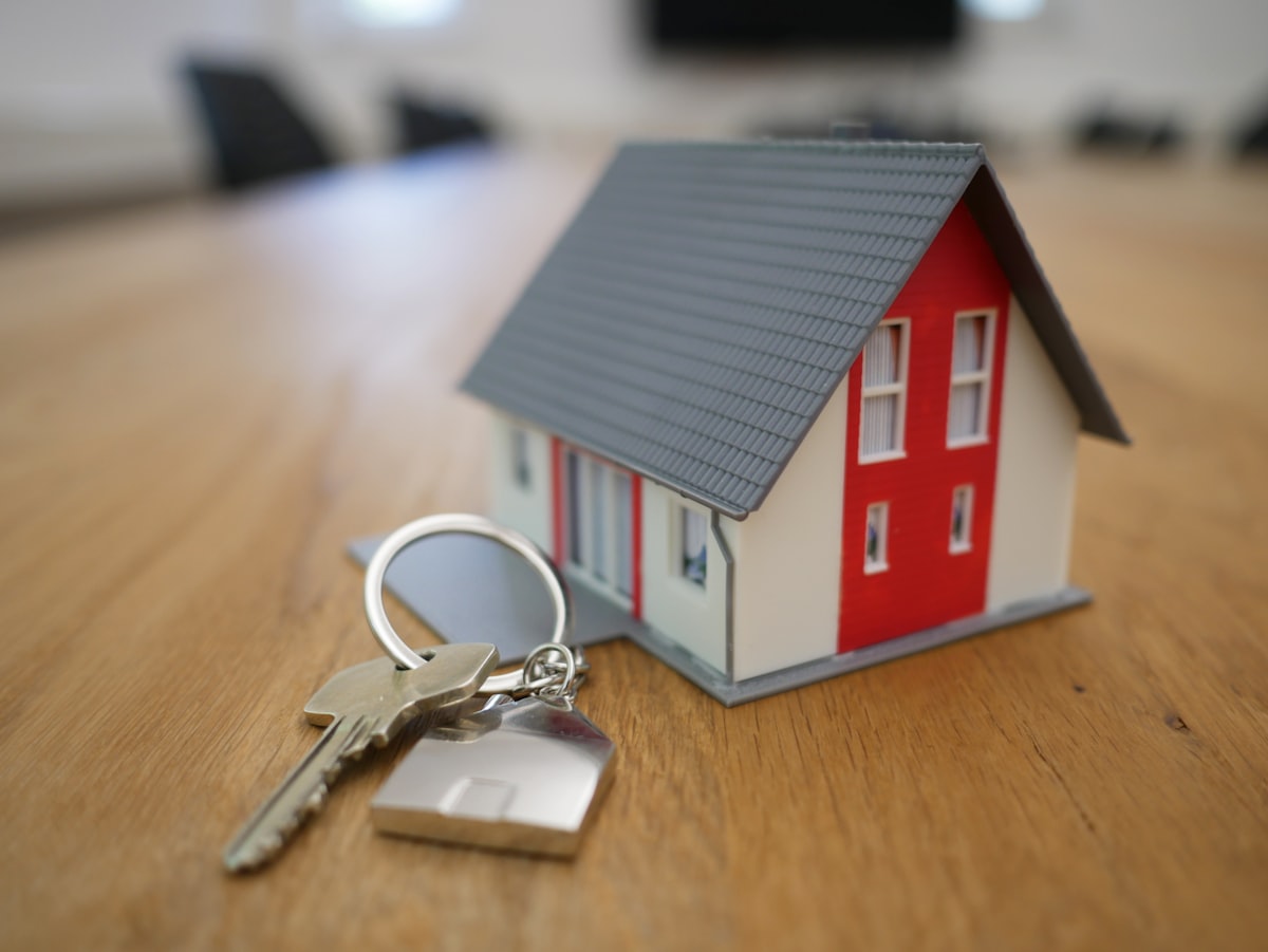 Property keys for rental handover